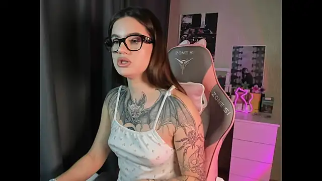 NikkieKitty's cam snapshot