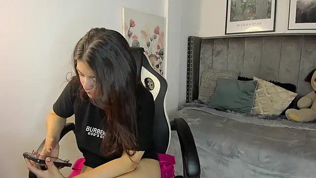 luna_morel_'s cam snapshot