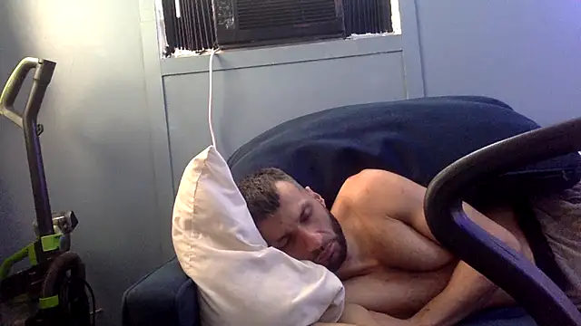 sexyhotstud12 live sex cam