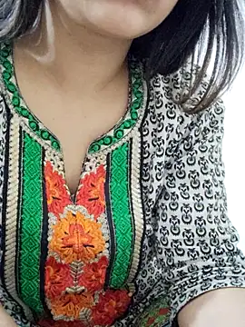 Tanha18 live sex cam