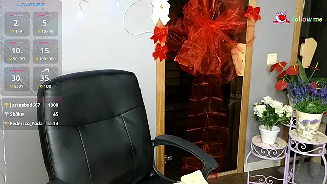 KarolinaBlacks live sex cam