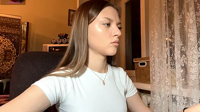 EnergeticMona's cam snapshot