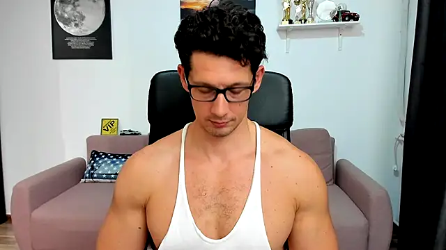 BrutusK08 live sex cam