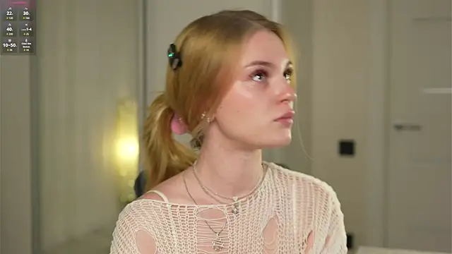 Cyberheart_'s cam snapshot