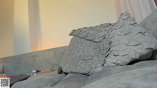 Capriijonesxxx live sex cam