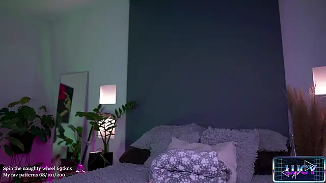 LucyAllenX live sex cam