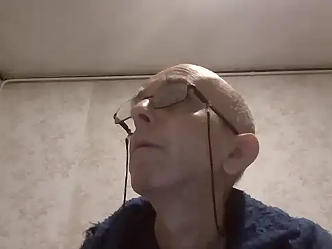 mariusica1@xh's cam snapshot