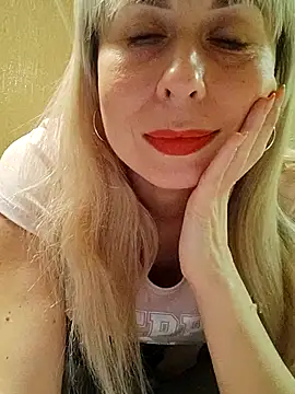 SelinaLovqx's cam snapshot