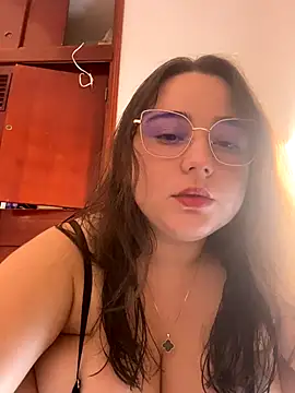 LunaGil1 live sex cam