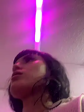 XBODTRIIPX's cam snapshot