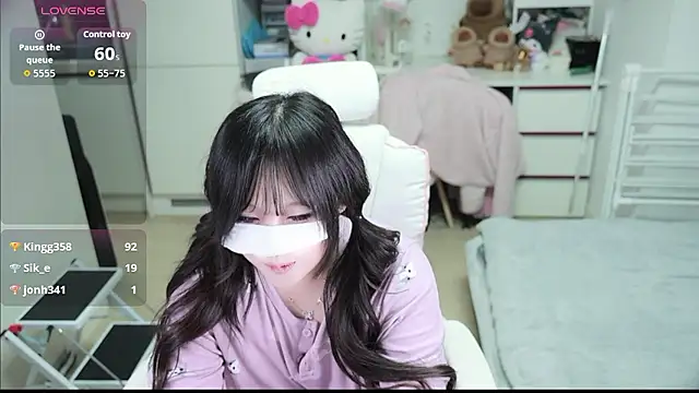 kimhyeona2005 live sex cam