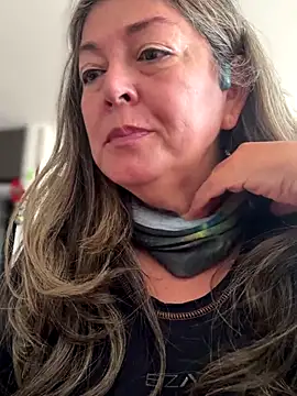 emma_tour's cam snapshot