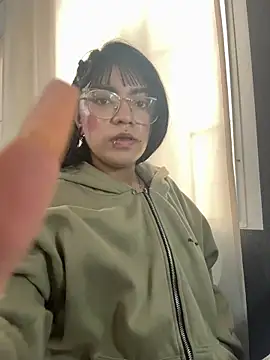 angie_rousse_'s cam snapshot