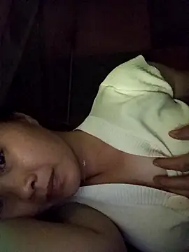 Lovebaby-love's cam snapshot