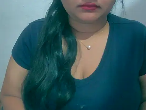 Saniya_K's cam snapshot