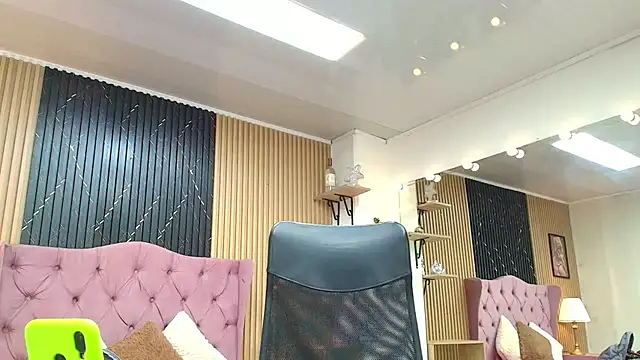 BARBIE_BROWNN live sex cam