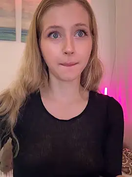 LunaRase live sex cam