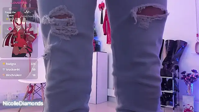 NicolleDiamonds_cg live sex cam
