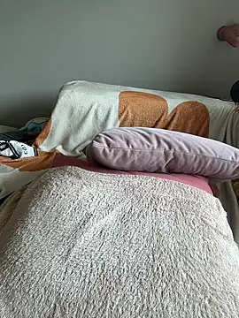 SugarTroubl33 live sex cam