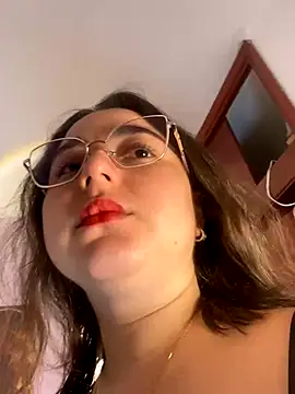 LunaGil1 live sex cam