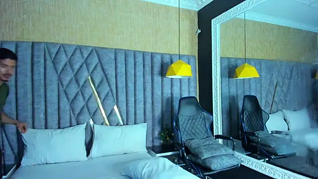 NicolaiKarav live sex cam