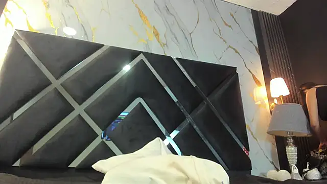 FannySaenz's cam snapshot