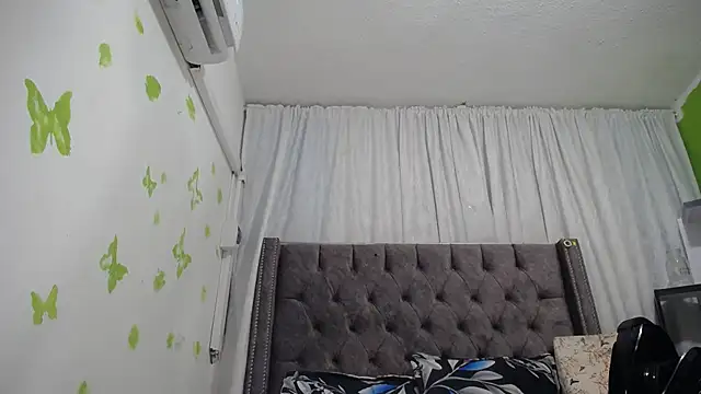 ANA-BULLOCK- live sex cam