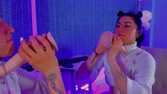 LeaMoreau22's cam snapshot