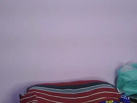 Pooja-suman's cam snapshot