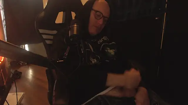 chicostick413's cam snapshot