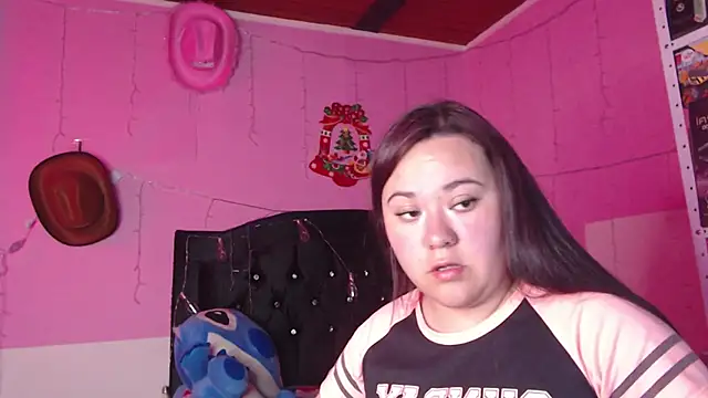 NikkiRous_'s cam snapshot