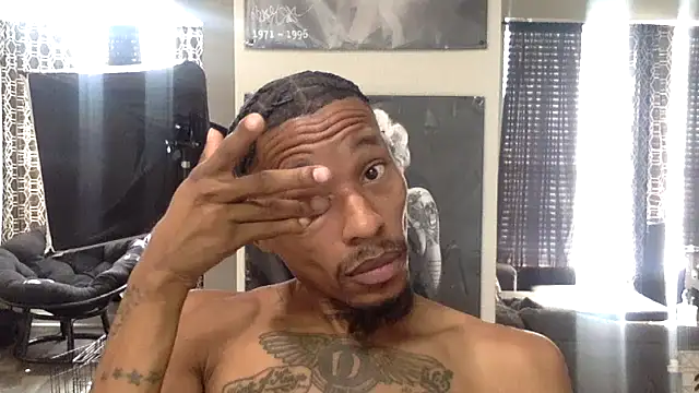 KingDerRico's web cam