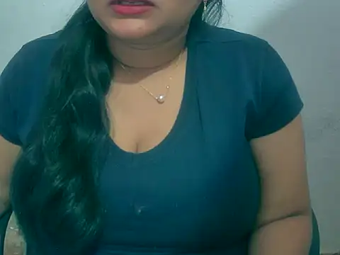 Saniya_K's cam snapshot