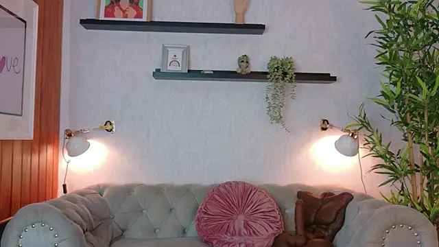 Cloee_Rainbow1 live sex cam