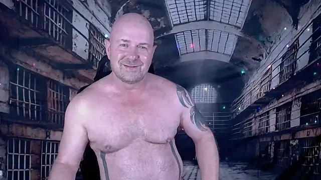 ManlyPrisonGuy live sex cam