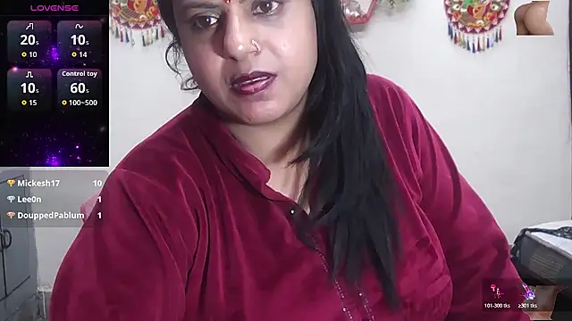 Sexy_komolika live sex cam