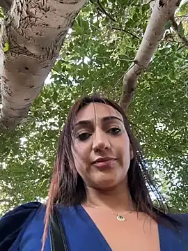 Ninabigtitied live sex cam