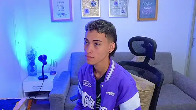 yulian_vasquez's cam snapshot