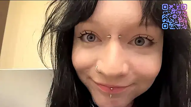 Shine_Luna's cam snapshot