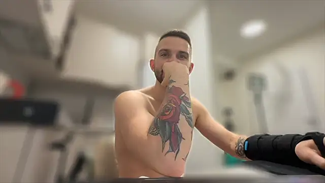 Marselle_Laker live sex cam