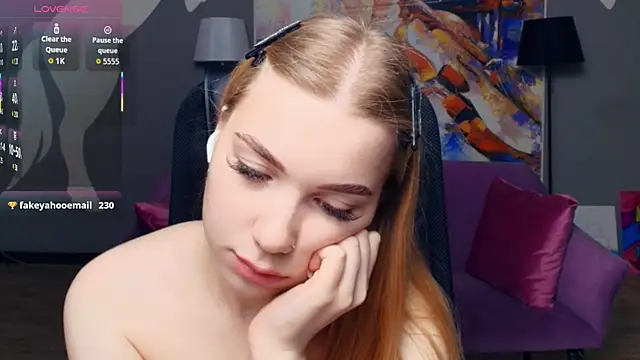 FloraBonde's cam snapshot