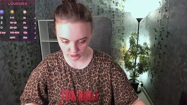 Lella_Ryann_'s cam snapshot