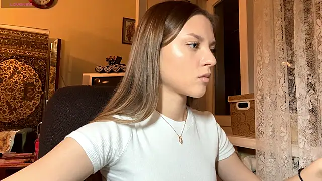 EnergeticMona's cam snapshot