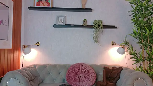 Cloee_Rainbow1's cam snapshot