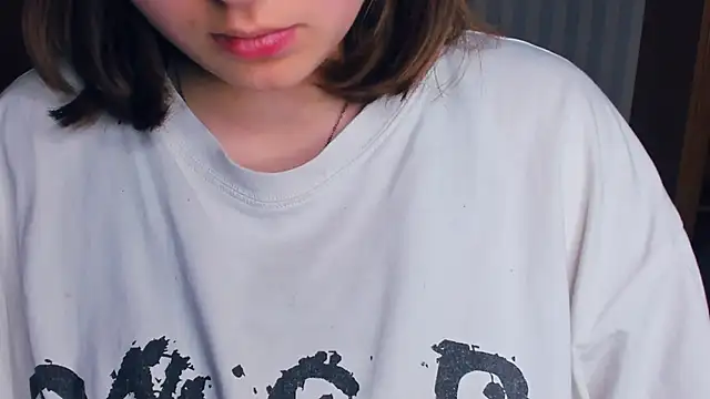 NovellaArjune's cam snapshot