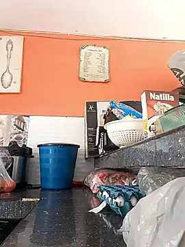 katysquirtdirty's cam snapshot