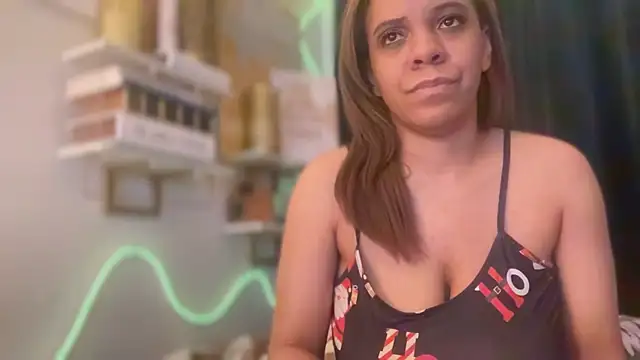 Sanaawest's cam snapshot