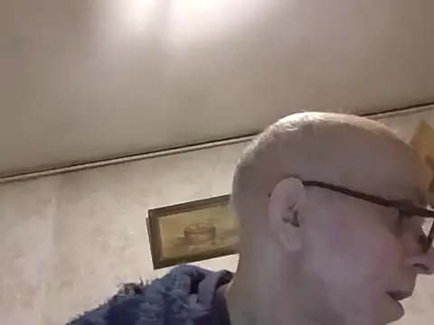 mariusica1@xh's cam snapshot