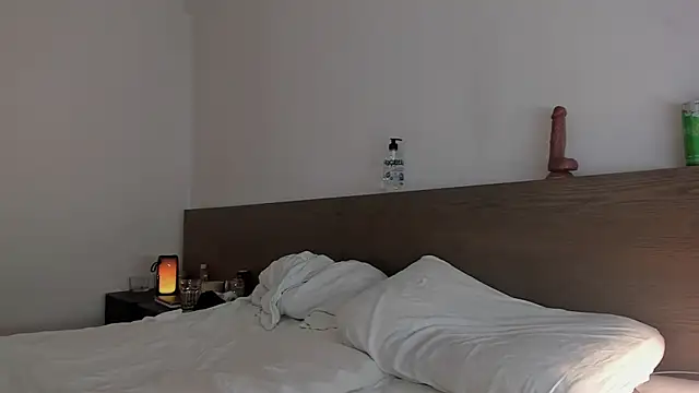 MilaDeLune's web cam