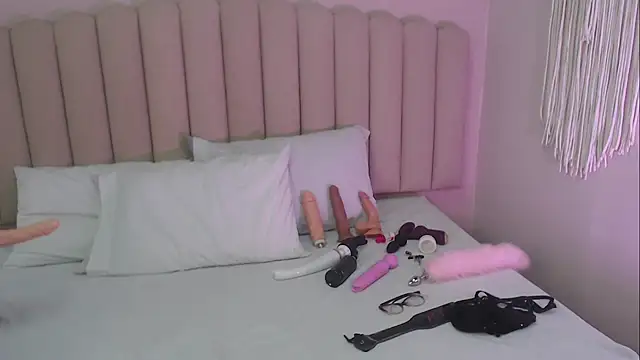 aleskaswarovski's cam snapshot